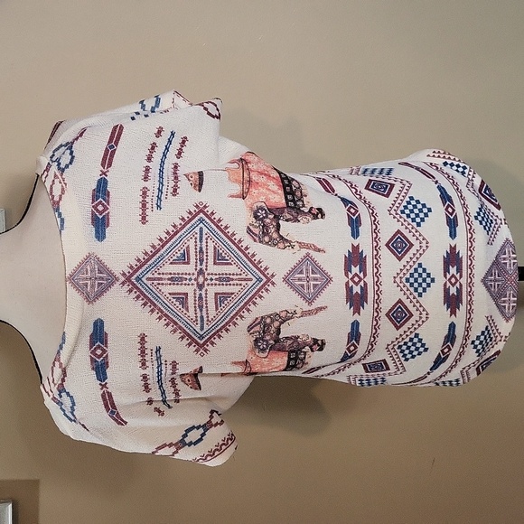 Gaze Aztec Top - Picture 4 of 6